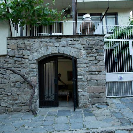 Old Town Plovdiv House: Traditional Guesthouse in Historic District Exterior photo