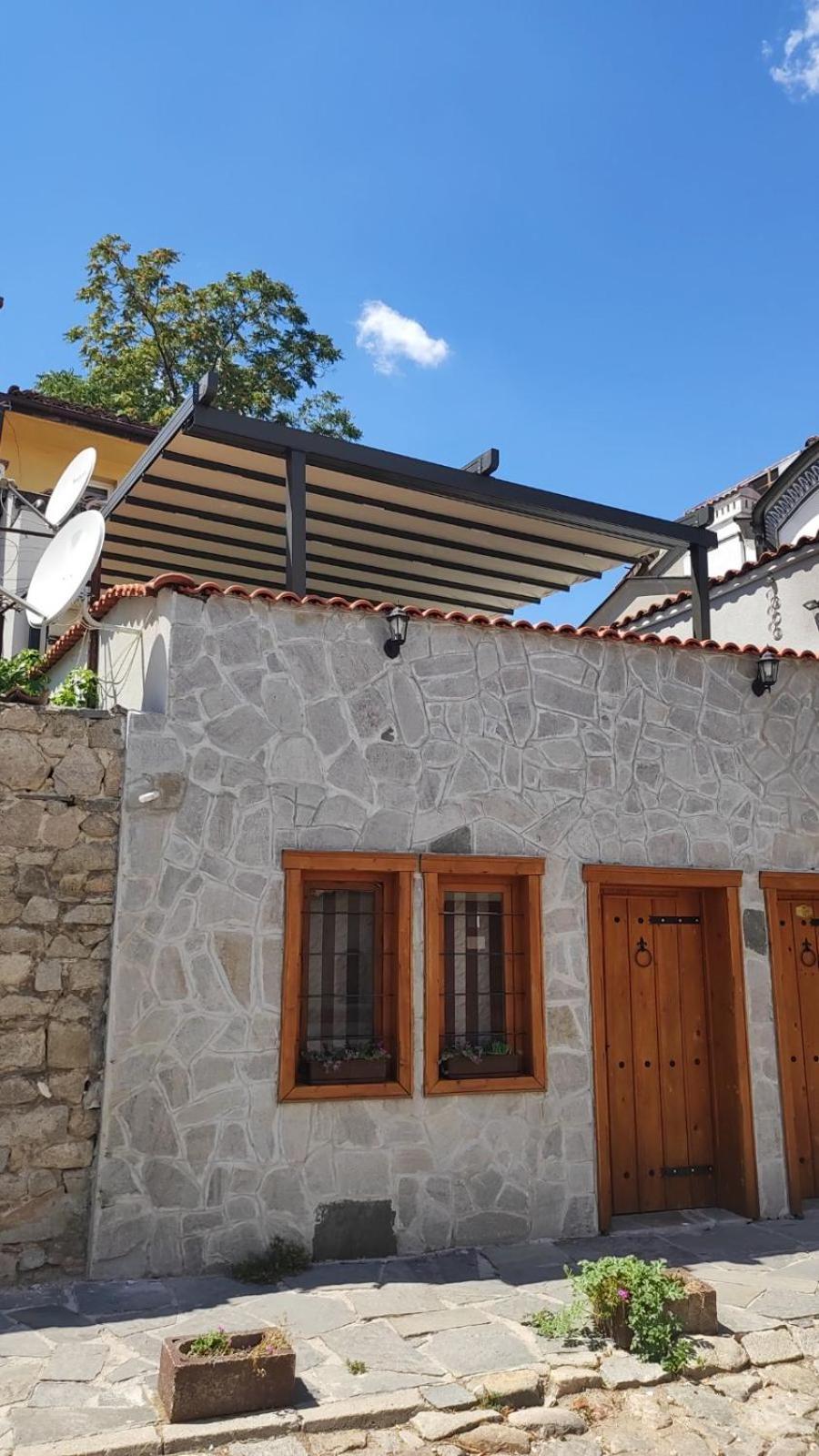 Old Town Plovdiv House: Traditional Guesthouse in Historic District Exterior photo
